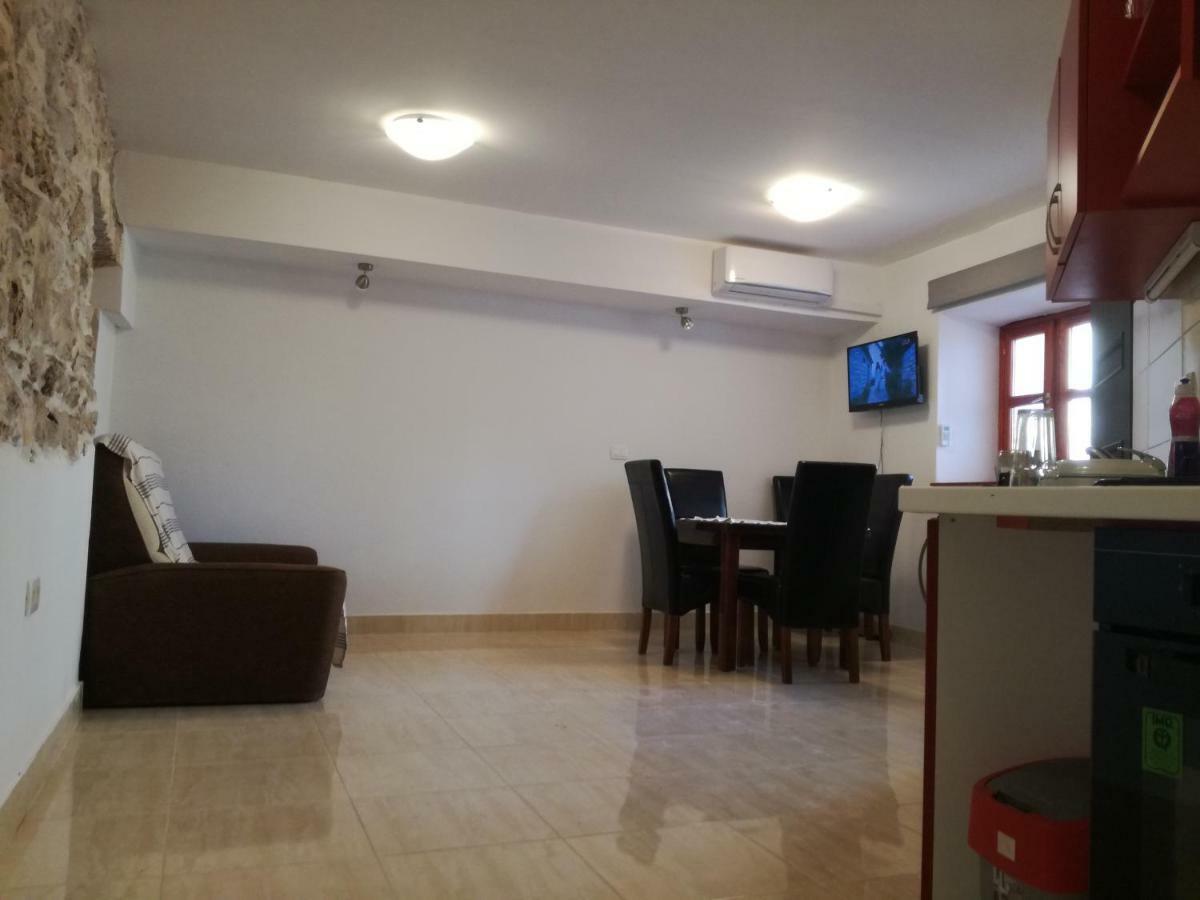 Apartment Ana 2 Свети свети Филип и Яков Екстериор снимка