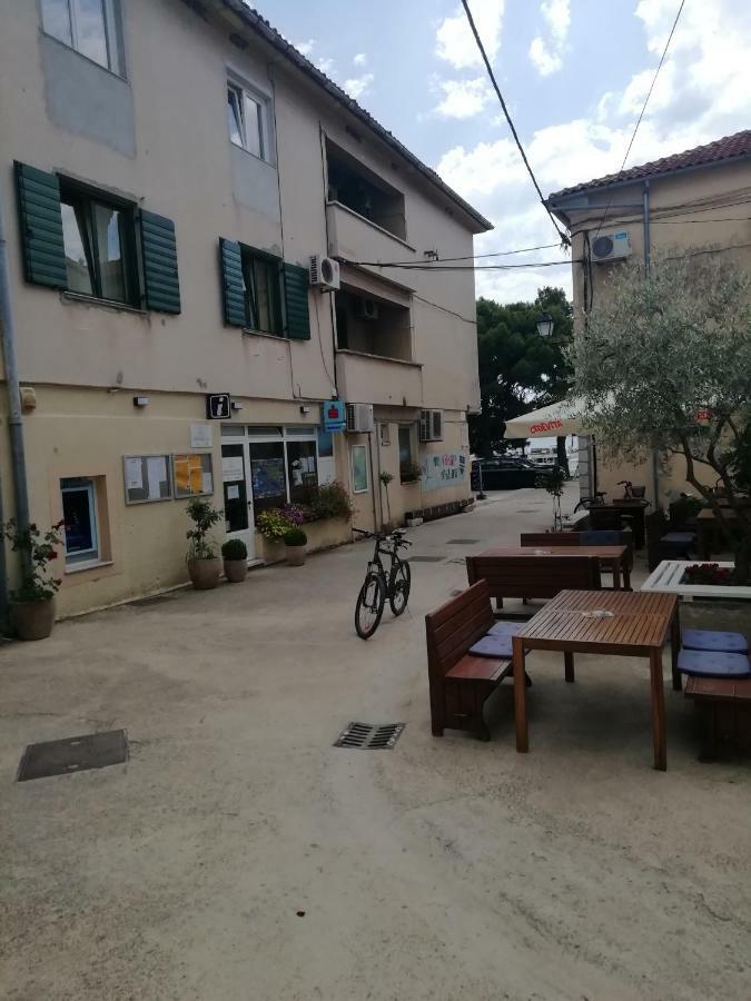 Apartment Ana 2 Свети свети Филип и Яков Екстериор снимка
